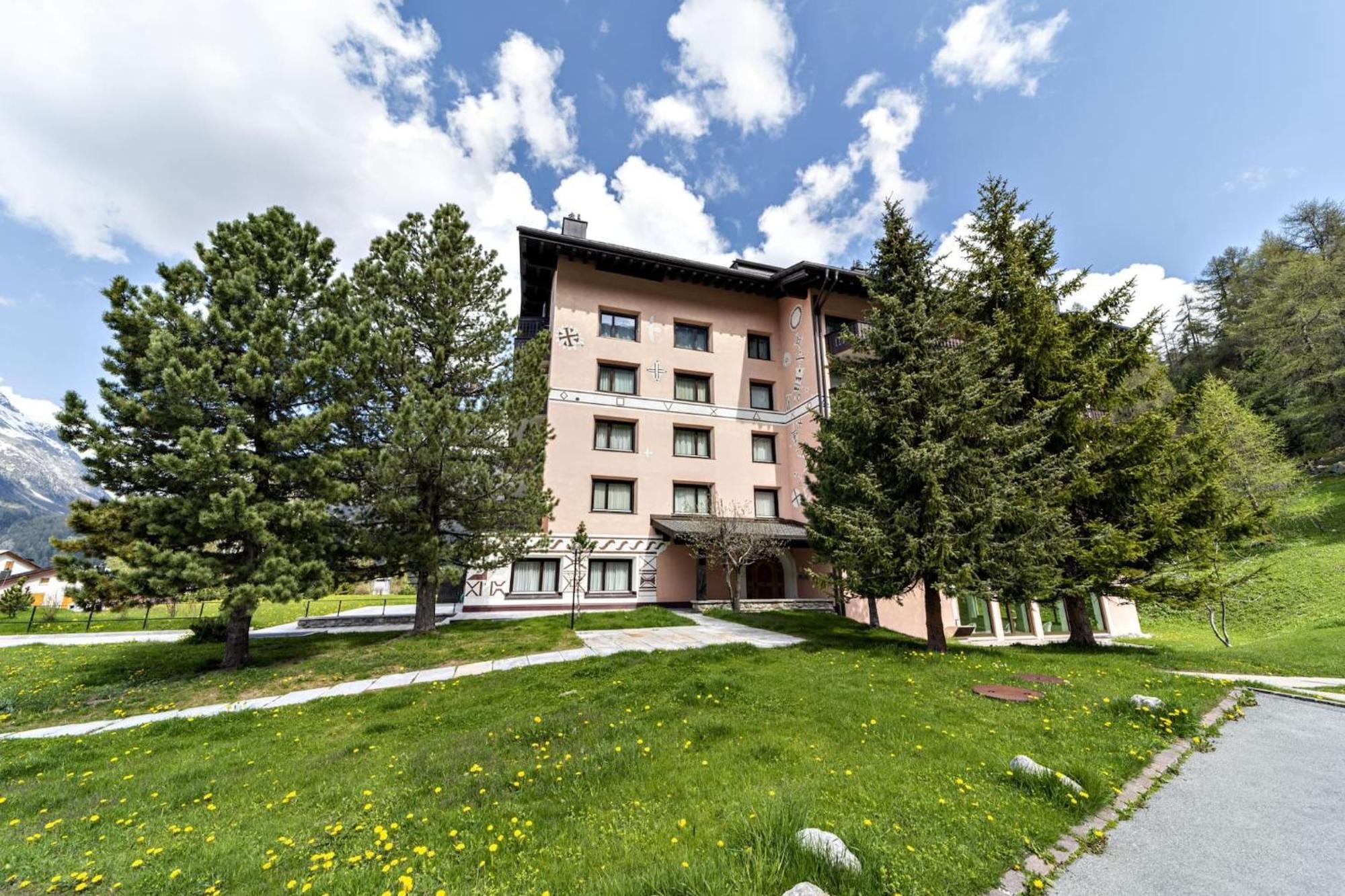 Chesa Guardaval - Surlej Apartmán *